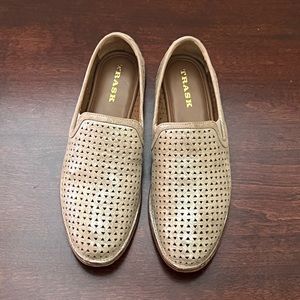 H.S Trask Loafers perforated leather. Silver Metallic size: 8.5M